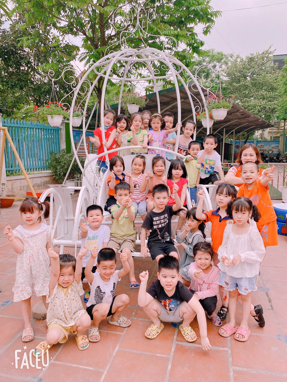 e9a76d73faa934f76db8