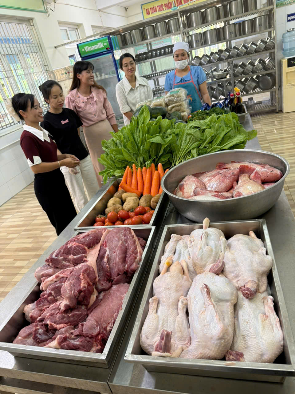 Giao nhận thực phẩm tươi sống