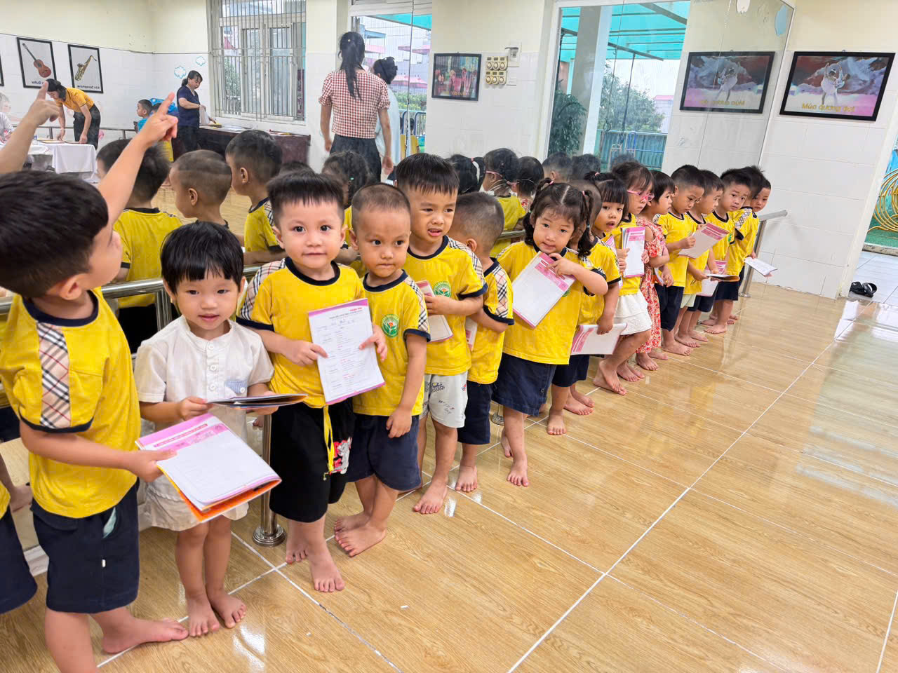 TRƯỜNG MẦM NON BÌNH MINH TỔ CHỨC KHÁM SỨC KHỎE ĐỊNH KỲ CHO TRẺ NĂM HỌC 2025 – 2026